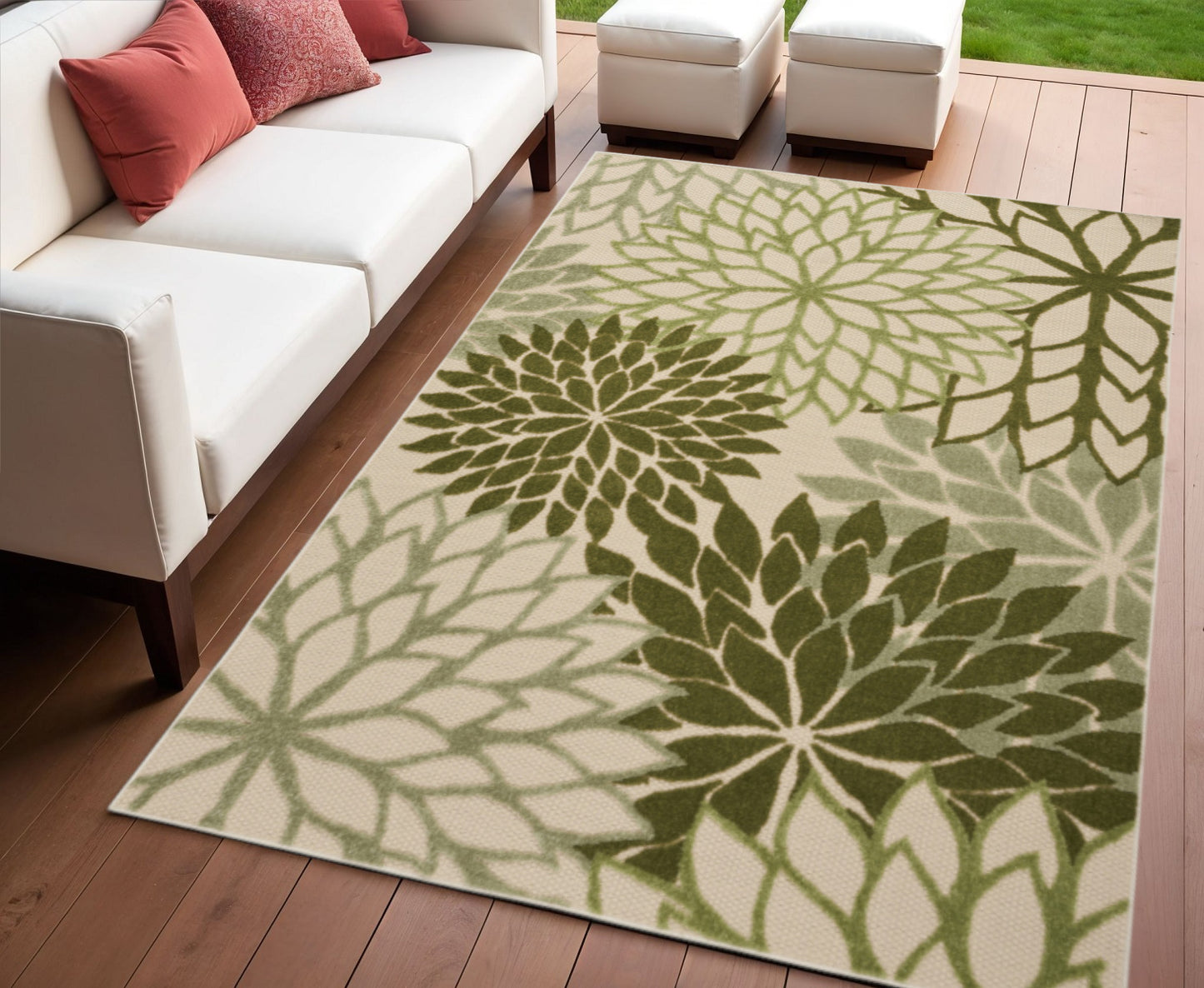 4' X 6' Ivory And Green Floral Indoor Outdoor Area Rug