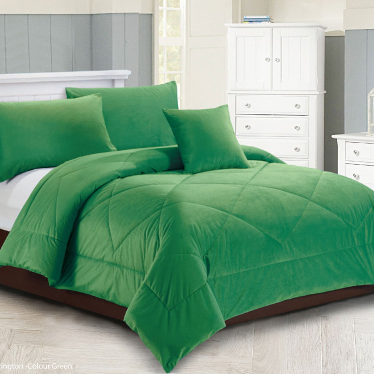 NNEDSZ Georges Fine Linens Carrington Quilt / Comforter Set Green King
